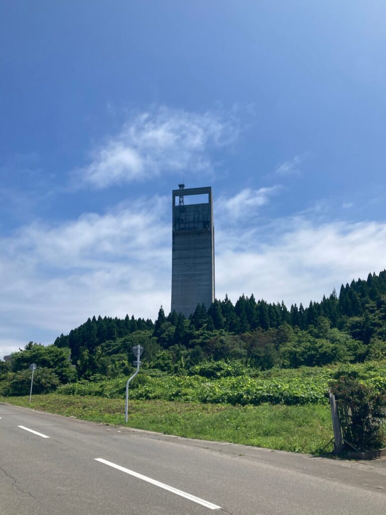 石崎無線中継所(津軽の塔)