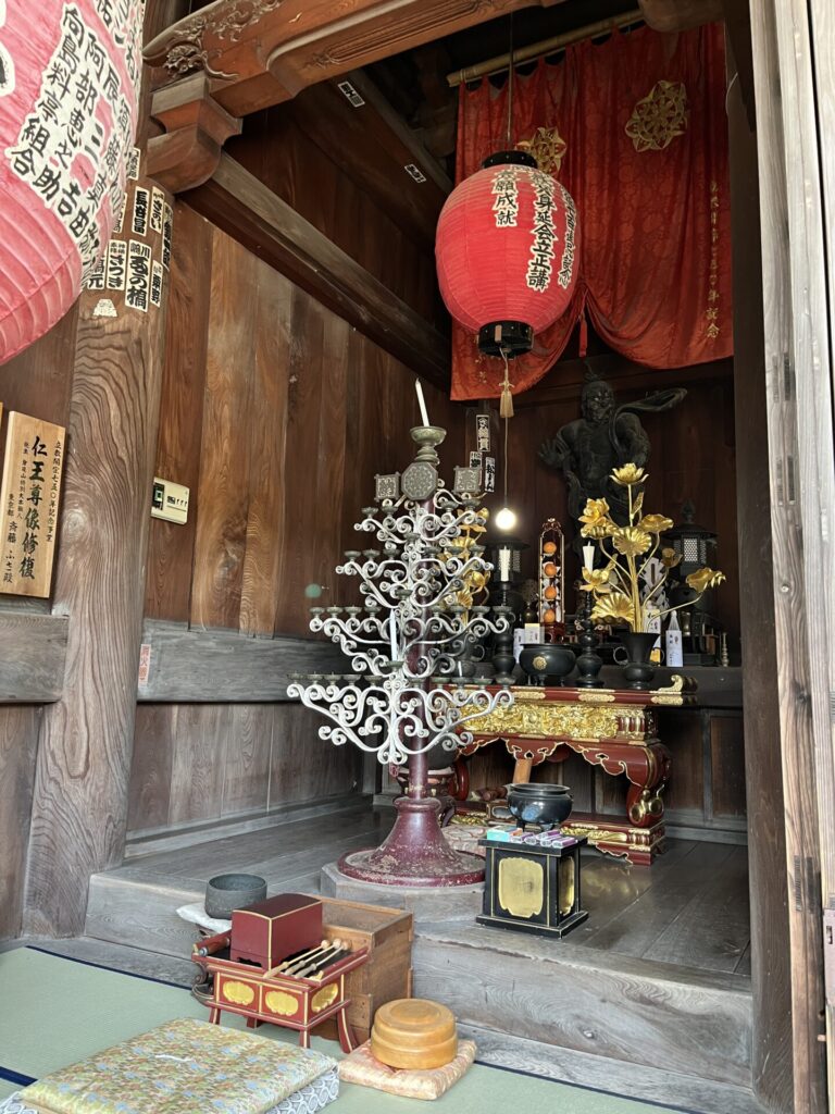 身延山久遠寺三門