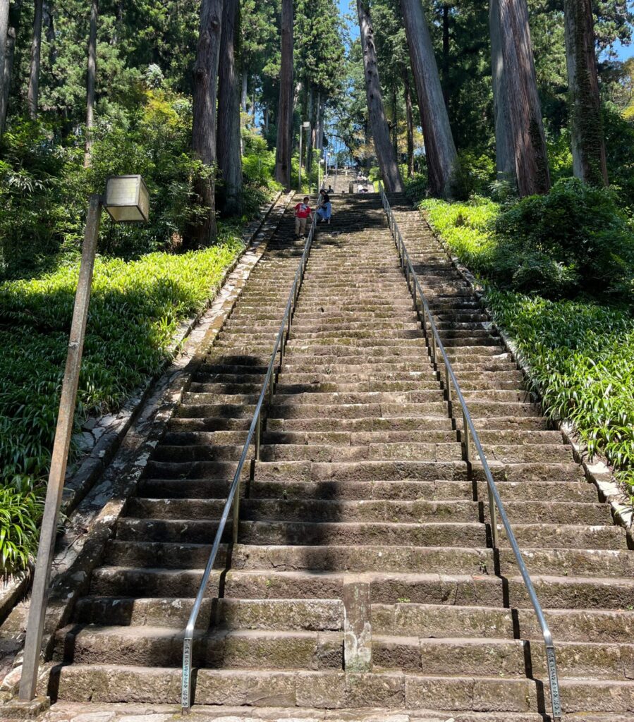 身延山久遠寺菩提梯