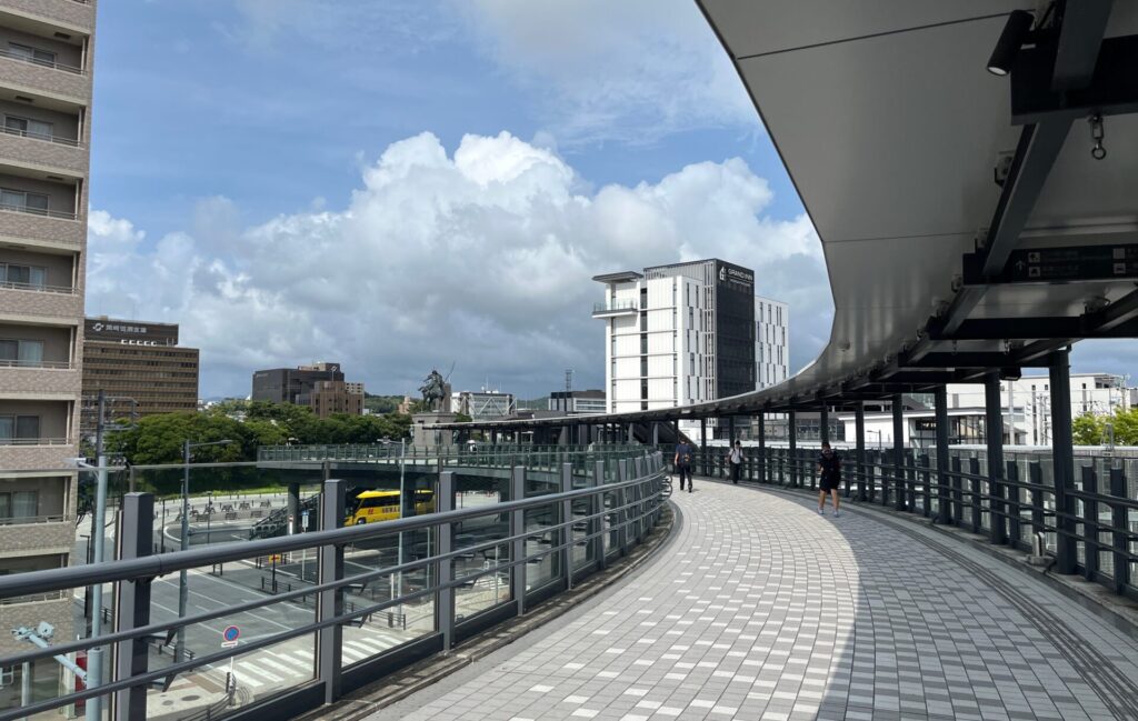 名鉄東岡崎駅前