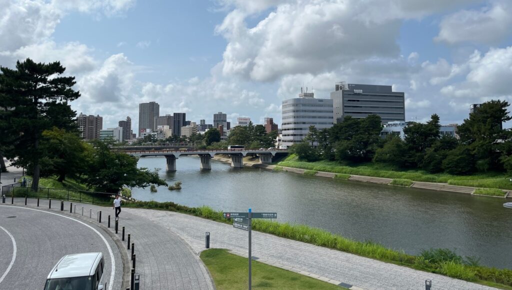 乙川
