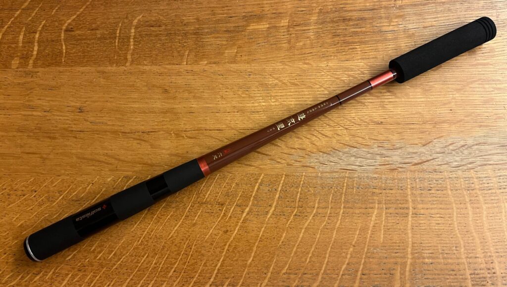 この状態で約40cm。コンパクトでクール