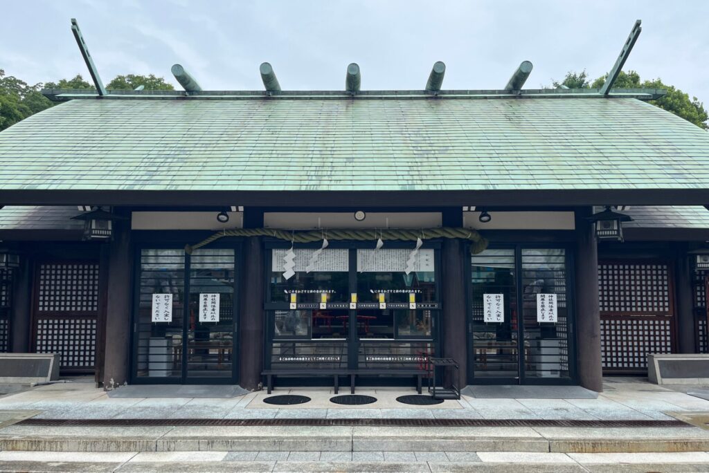 和田神社拝殿