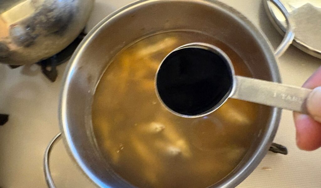 醤油も大さじ１ぐらい