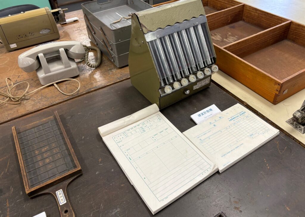 硬貨計数機と硬貨枡