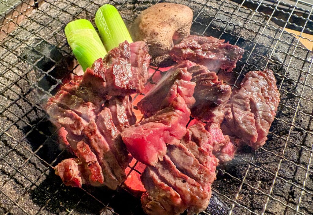 ハサミでカット